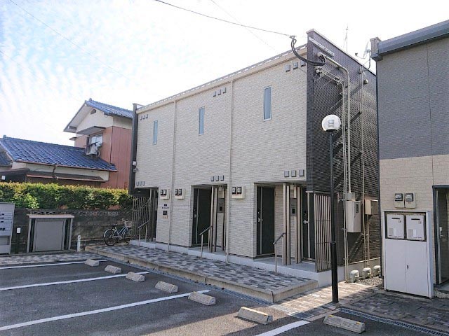 西鉄小郡駅より徒歩10分 築7年11ヶ月 2階建の賃貸物件