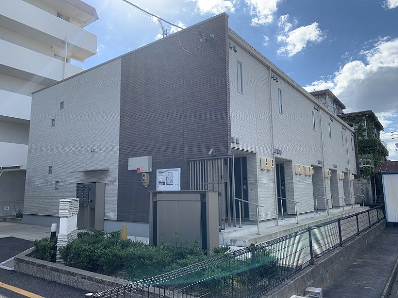 柴田駅よりバス6分 築7年9ヶ月 2階建の賃貸物件