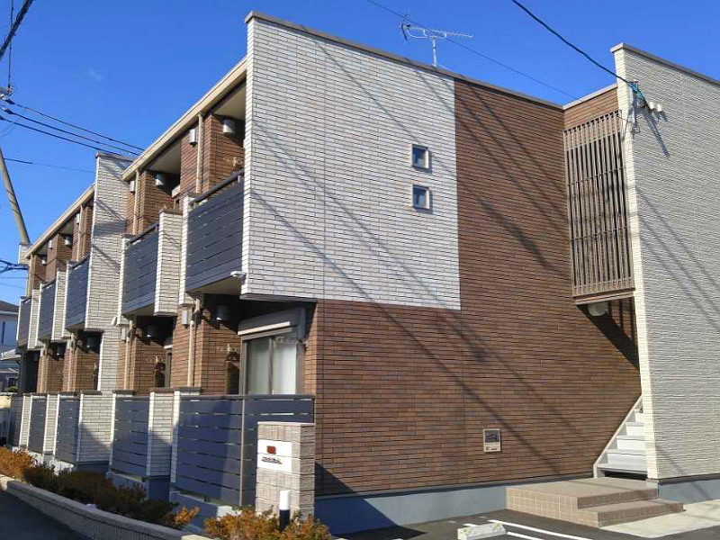 富田林駅より徒歩6分 築7年9ヶ月 2階建の賃貸物件