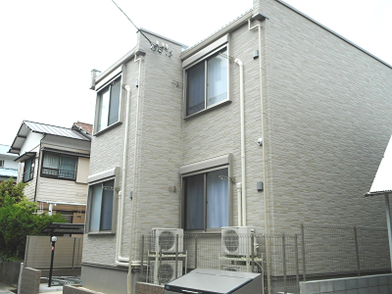 逗子・葉山駅より徒歩10分 築7年6ヶ月 2階建の賃貸物件