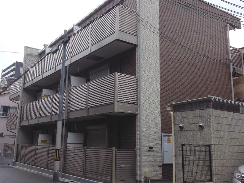 住吉東駅より徒歩10分 築7年2ヶ月 3階建の賃貸物件