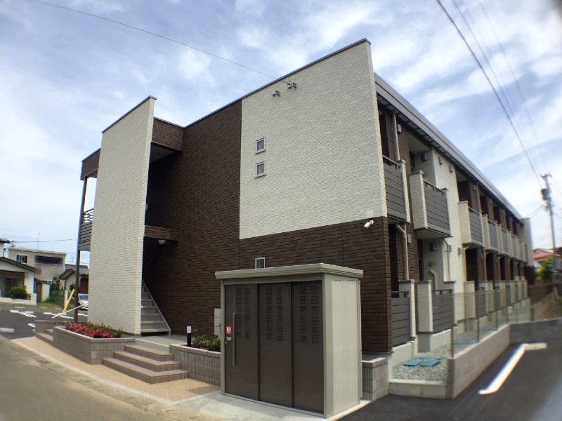 盛岡駅よりバス12分 築6年2ヶ月 2階建の賃貸物件