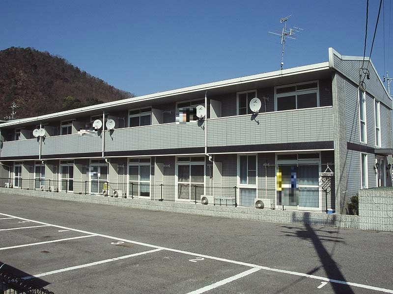 岐阜駅よりバス28分 築29年10ヶ月 2階建の賃貸物件
