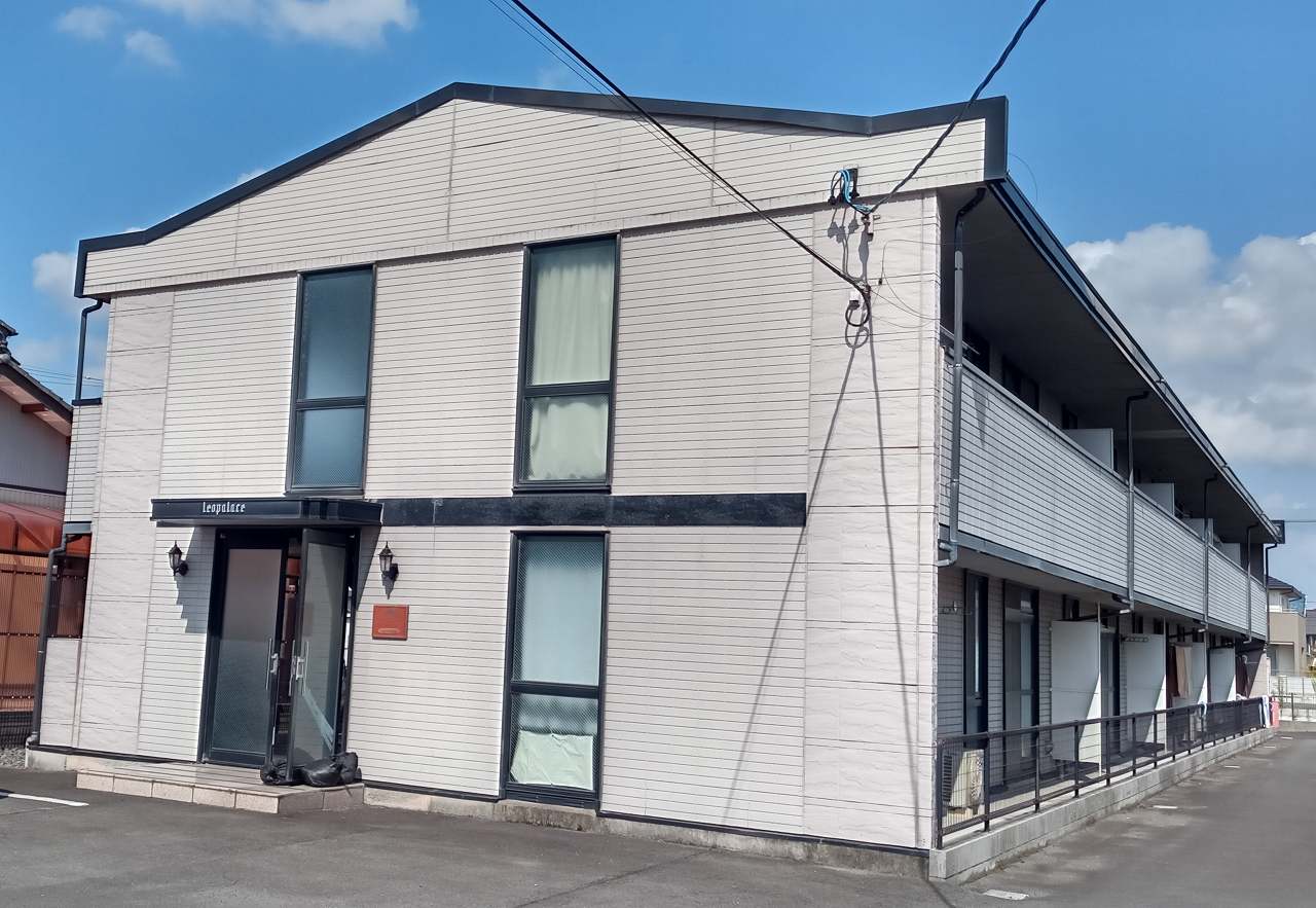 穂積駅よりバス18分 築28年8ヶ月 2階建の賃貸物件