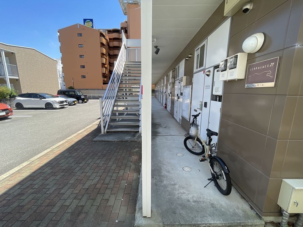 レオパレスプレミール 105 和歌山県和歌山市美園町３丁目 賃貸アパート1k 1階 19 87 株式会社レオパレス21 レオパレスセンター和歌山 店 の詳細情報 賃貸スタイル 物件id