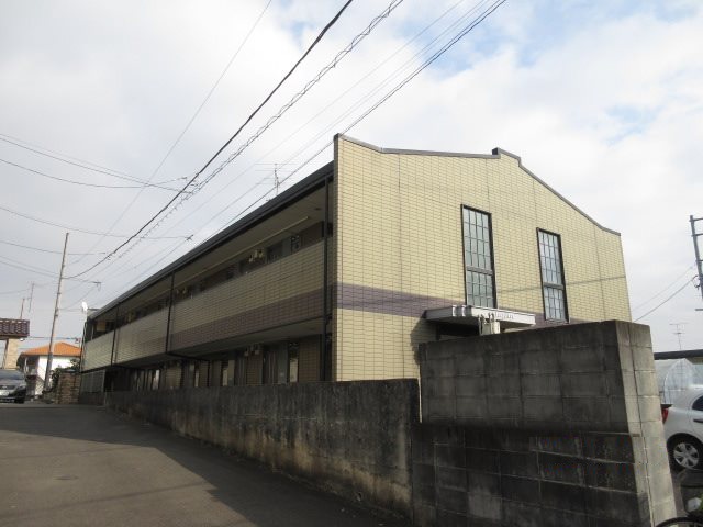 レオパレスラーク