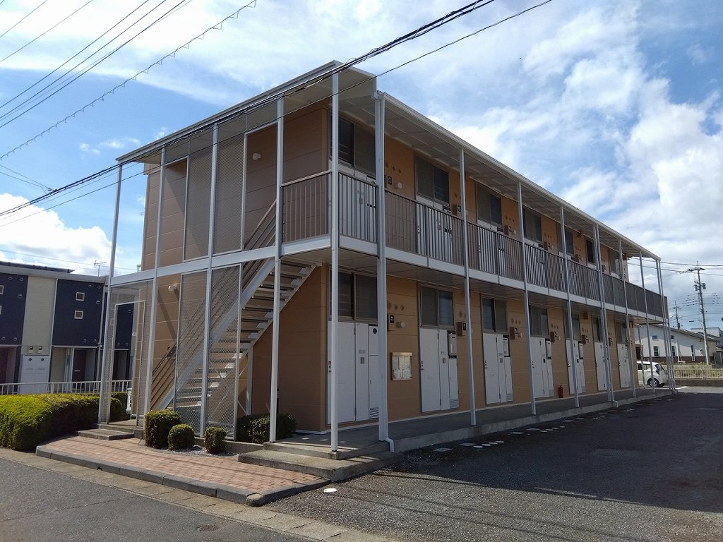 レオパレスフローラ