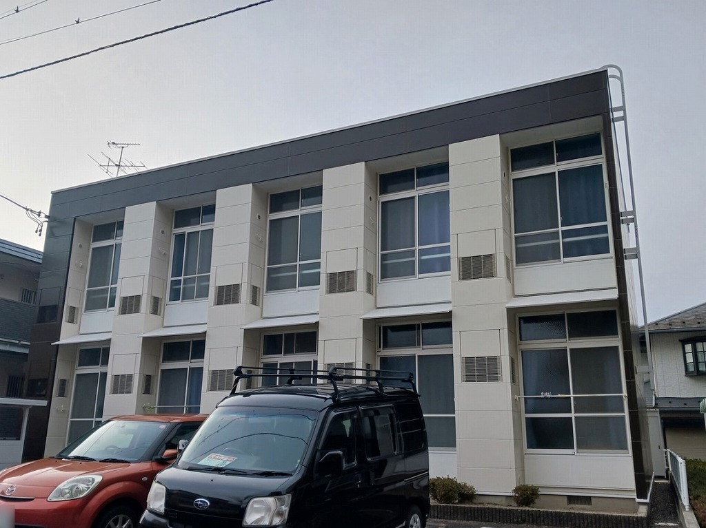 レオパレスラルク深沢