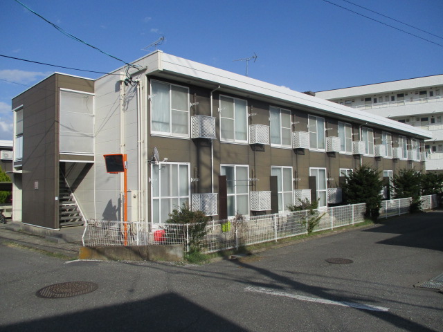 レオパレスブリッシュ西原