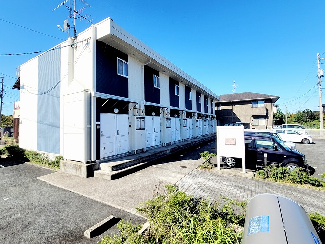 レオパレスチェリッシュ