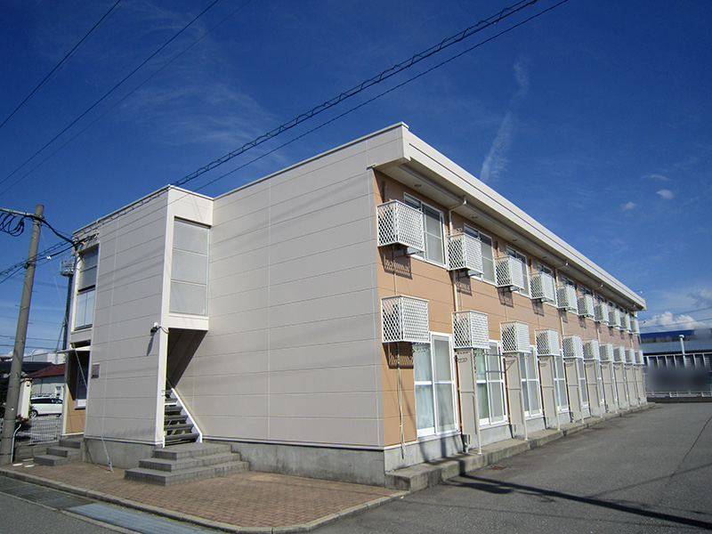レオパレスＣａｍｅｒｉａ御経塚