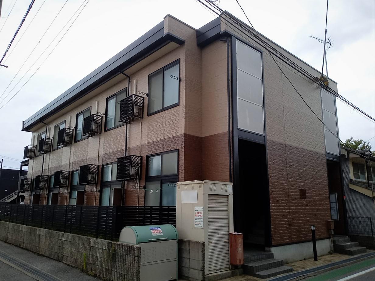 レオパレスイーストハイツ