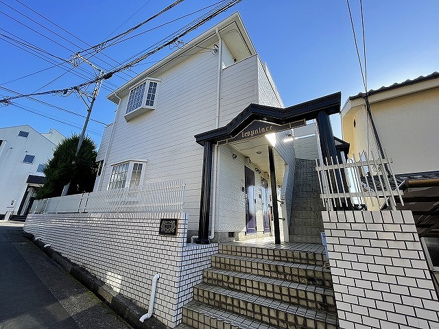 レオパレス小比企