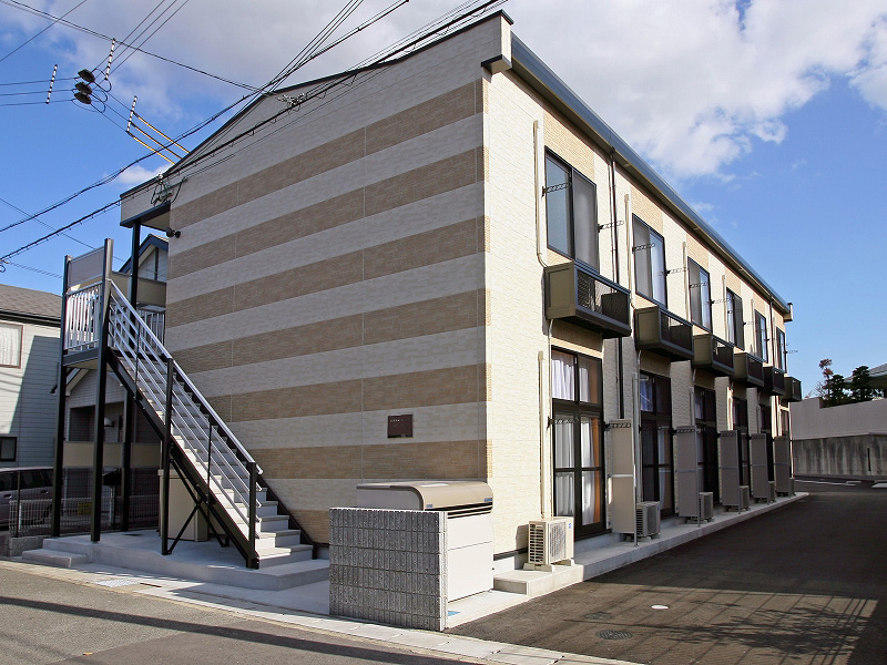 レオパレス西浜