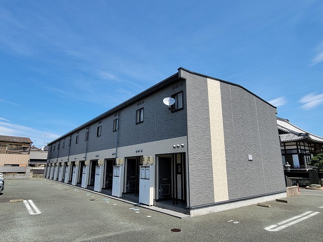 レオパレスパイン　ヴィレッジ