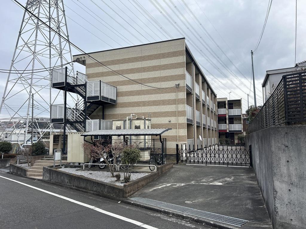 レオパレスコスモスカイ