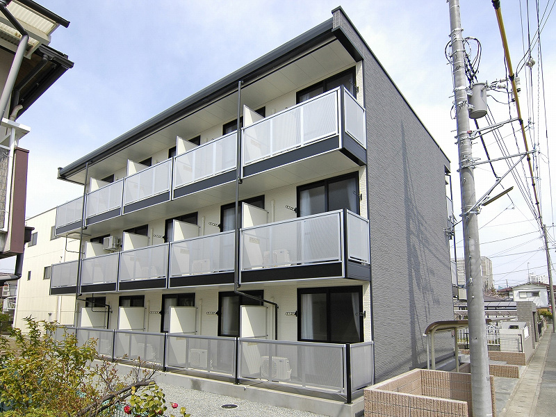 レオパレス村上