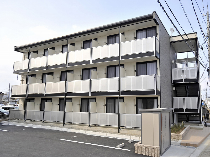 レオパレスピーコック