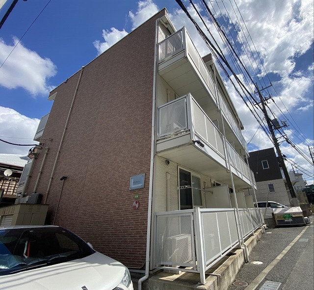 レオパレスデンファレ