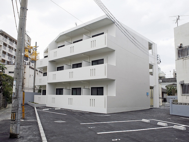レオパレス三原