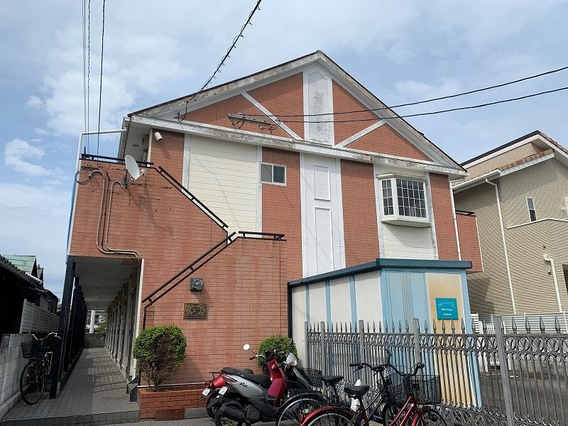 レオパレス白山町